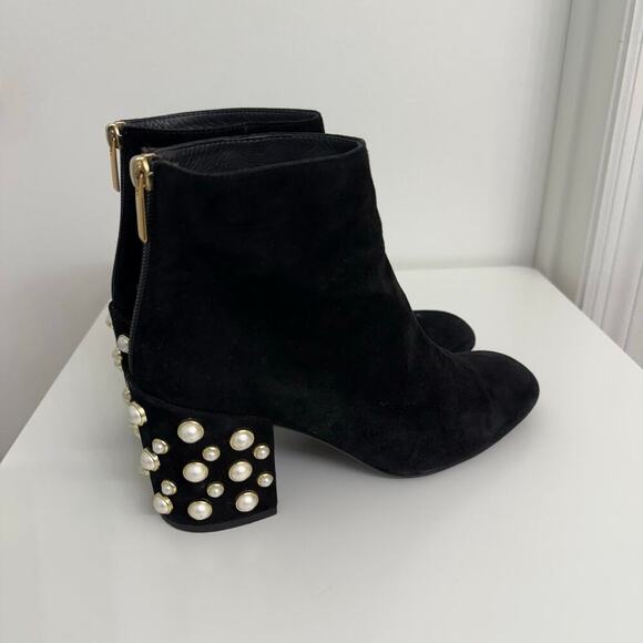 Stuart Weitzman Pearl Bacari Velvet Block Heel Booties Black Maximalist Sz 6.5 - Picture 2 of 10